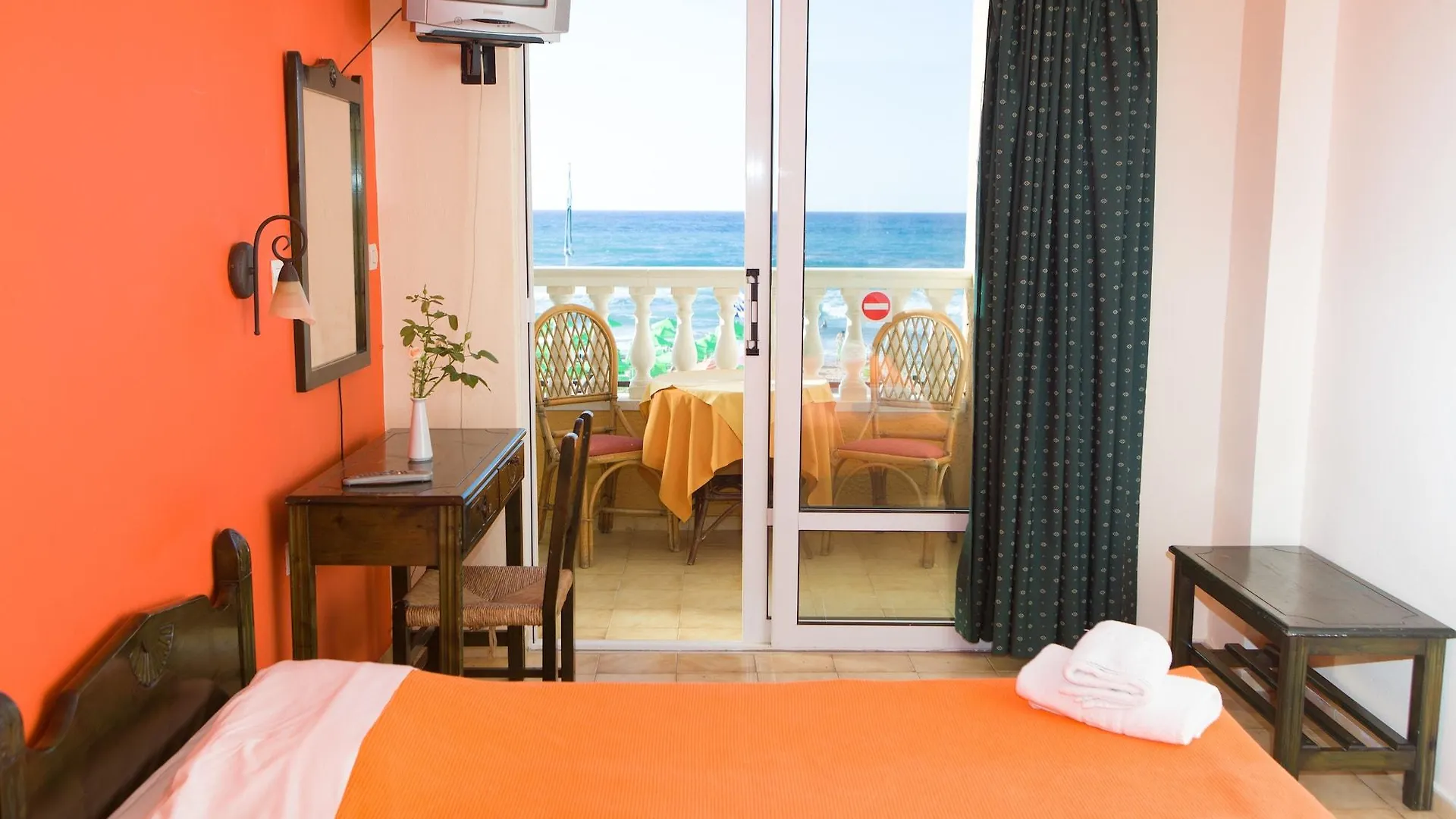 Birais Beach Studios Rethymno  Hotel Rethymno (Crete)