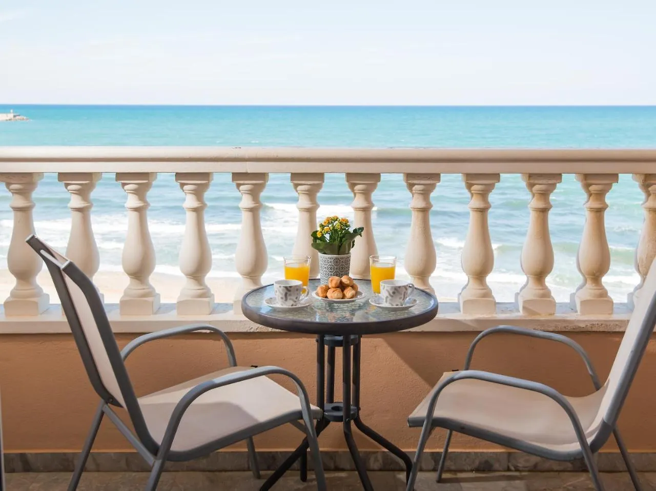 Birais Beach Studios Rethymno  Hotel